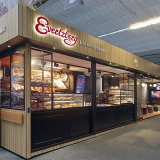 Bäckereistand Evertzberg auf dem Carlsplatz