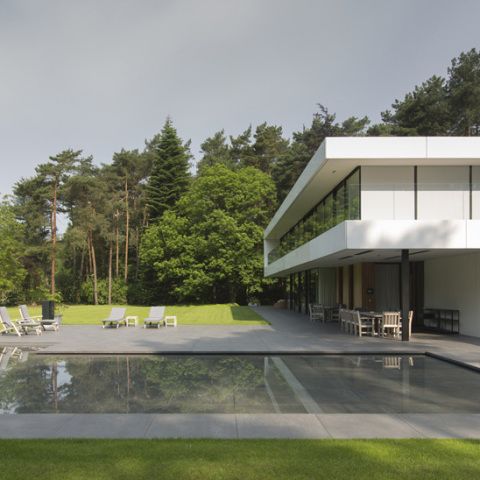 Puristisch-minimalistische Villa in Antwerpen