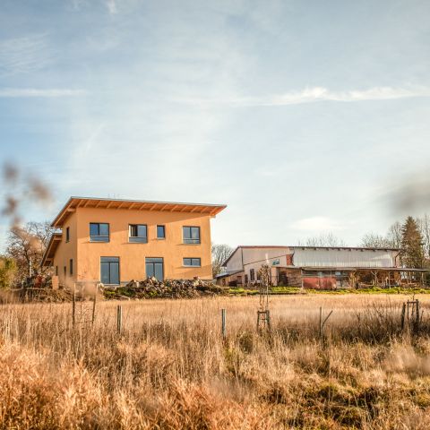Strohballenhaus in der Uckermarck