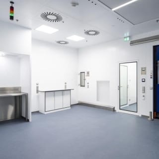 Reinräume mit klarer, geradliniger Optik