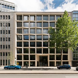 Büro- und Geschäftshaus 