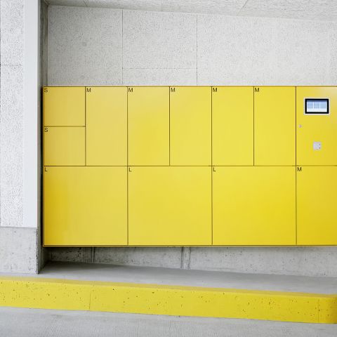 Paketfachanlage s: easy Touch für einen grossen Neubau