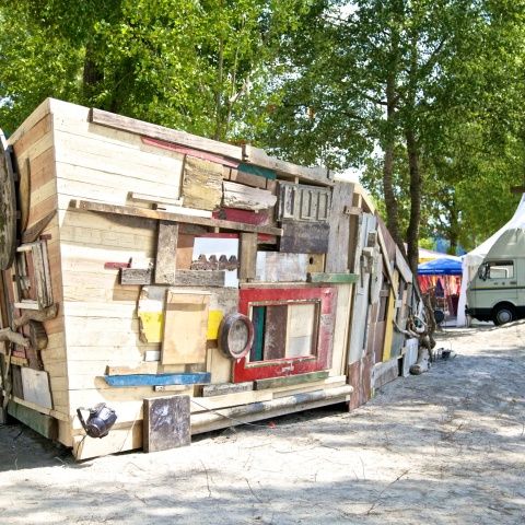 Schiffsbug aus Treibholz