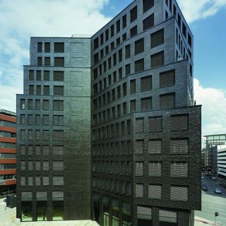 Neubau eines Büro- und Geschäftshauses, Domstraße 18