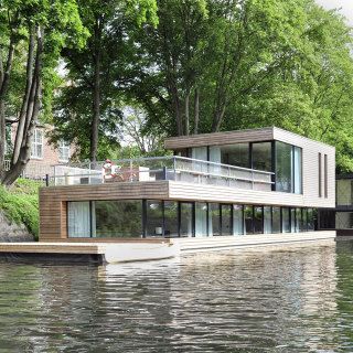 Hausboot auf dem Eilbekkanal