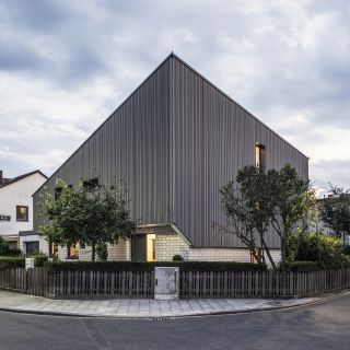Haus B
