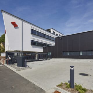 Bürogebäude Zentraler Service mit Werkstätten und Zählertechnik
