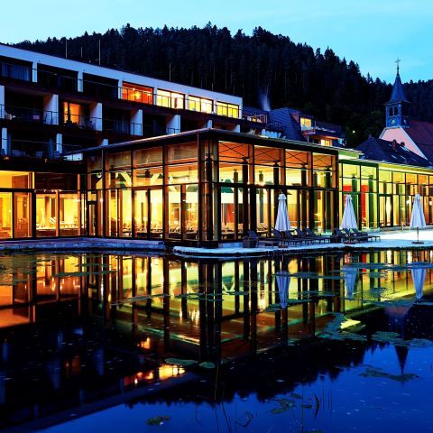Hotel Therme: Umbau und Aufstockung