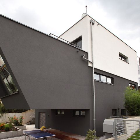 Haus W. - Ein Schiff im Hafen