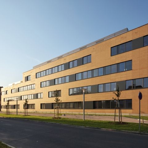 Forschungszentrum für Pharmakologie, Pharmazie und experimentelle Therapie mit Laborgebäude für Biologie und Pharmazie, 2. Bauabschnitt Neubau Labor- und Praktikumsgebäude (LPG)