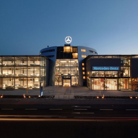 Mercedes-Benz Center, Köln