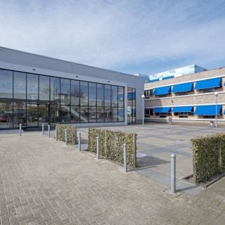 Renovierung und Erweiterung des Alfrink College