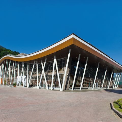Bahnhof Alpika Service