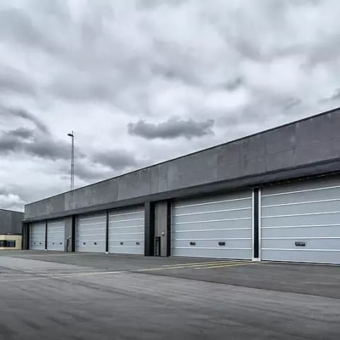 Helikopterhangar für Seenotrettung