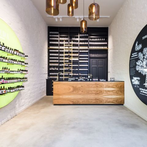 Oliveda // Flagship Store