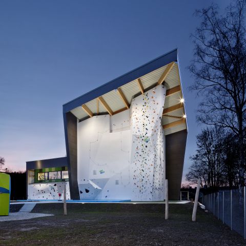 Neubau Kletterhalle B12 mit Präventionssporthalle in Tübingen