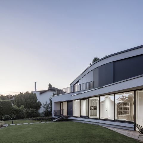 Haus B