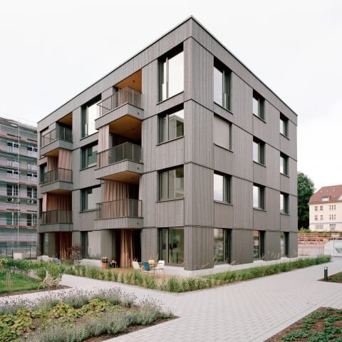 Holzbaustein