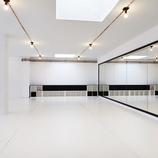 Tanzstudio 60/30 Zwei