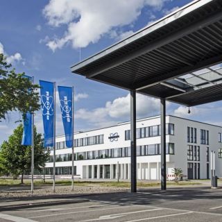 Bruker AXS