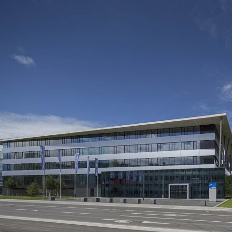 Linde Office Center