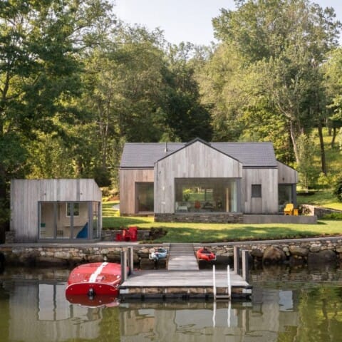 Vollholzhaus am See in Connecticut