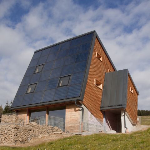 ENERGETIK-Cube - vollständig solar beheizter Muster- und Experimentalbau für die FASA AG