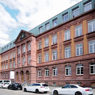 RAFFINIERTE AKZENTE