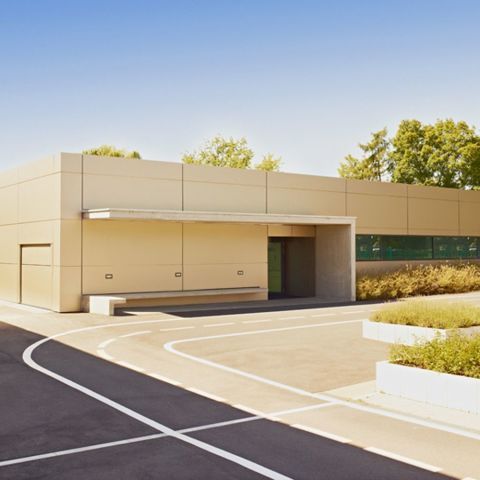 Sporthalle Geschwister-Scholl-Schule Steinbach / Taunus