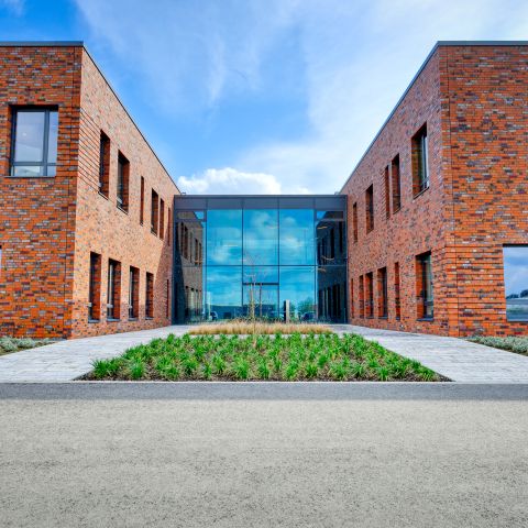 Bürogebäude für Hotelausstatter TKS