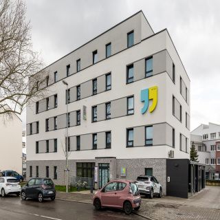 NinetyNine Hotels