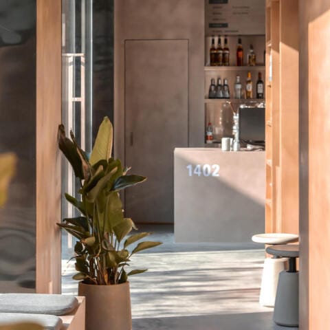 1402 Coffee Shop, CHN