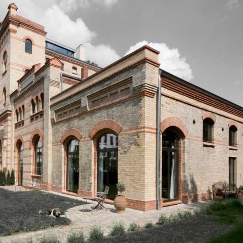 Brauerei-Lofts: Sanierung und Umnutzung der Schneider-Brauerei zu Wohnungen