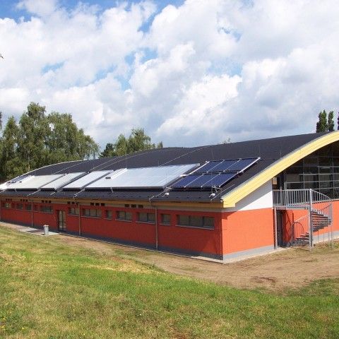 Zweifeldsporthalle am Schwimmbad
