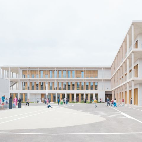 Vier Grundschulen in modularer Bauweise