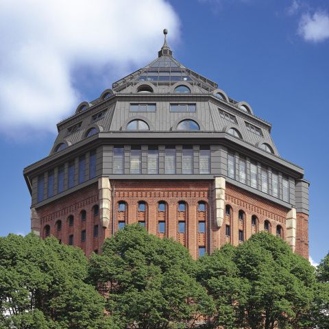 Mövenpick Hotel