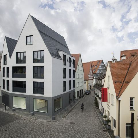 Wohnhaus mit Galerie F 34