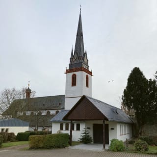 Fußbodenheizung wärmt denkmalgeschützte Trauerhalle