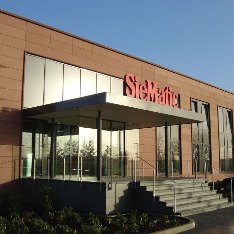 Neubau eines Ausstellungszentrums