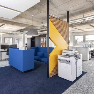 AUF DER ÜBERHOLSPUR - ZELLENBÜRO WAR GESTERN