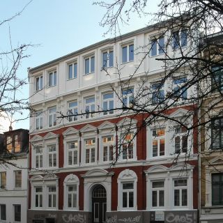 Aufstockung und Sanierung