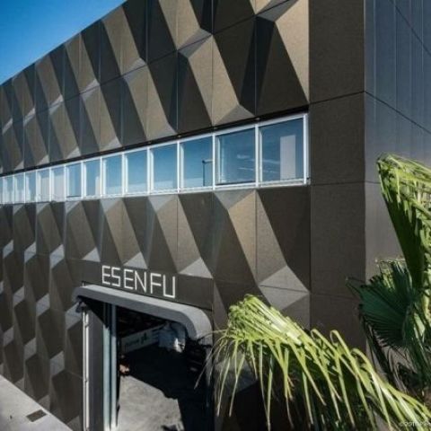 Bürogebäude Esen Fu in Italien