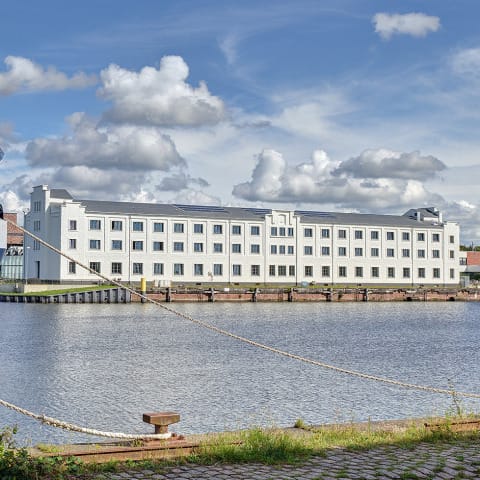 Denkmalgeschütztes, ehemaliges Nordsee-Verwaltungsgebäude für das Alfred-Wegener-Institut