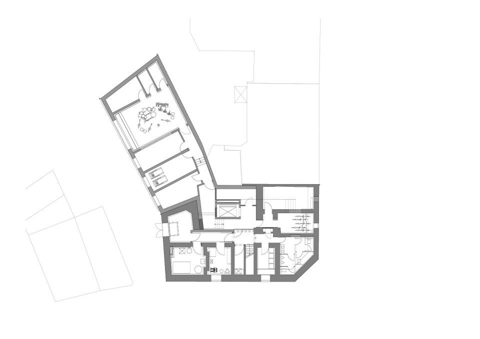 Untergeschoss (Tonstudio, Turnstudio)