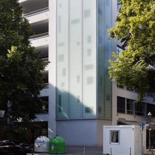 Privates Mehrparteinenhaus - Projekt Car Loft