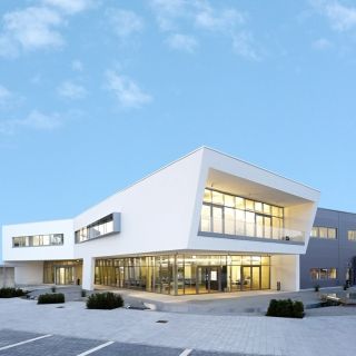 Kramer GmbH Umkirch, Verwaltungs- und Produktionsgebäude