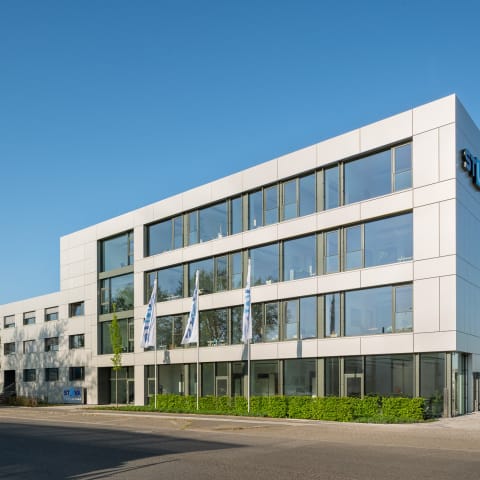 STUVA Köln - Bürogebäude mit Versuchshallen - Neubau und Sanierung mit Aufstockung