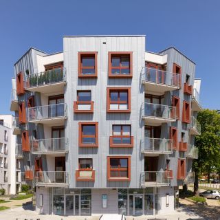 Wohn- und Geschäftshaus mit ungewöhnlicher Dynamik