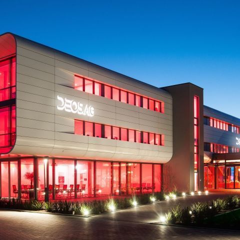 Innovativer Neubau eines Büro- und Schulungsgebäudes für die DEOS AG
