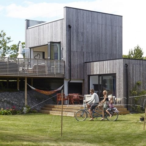 Sommerhaus mit silbergrauer Fassade